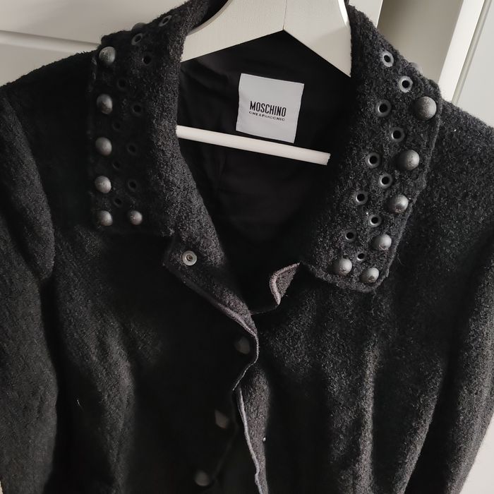 Яке Moschino от букле