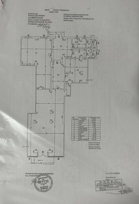 Spațiu com. de închiriat - 233 m2 - Pitești, Trivale, complex, parter