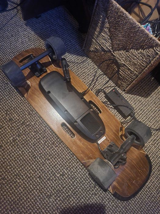 Електрически скейтборд / e-skateboard 100+ kg rider
