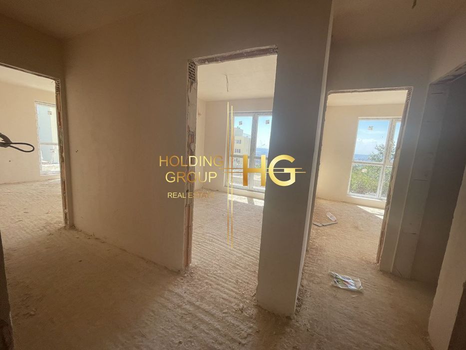 Продава се Тристаен апартамент в Варна, м-т Пчелина - 82 кв.м за 1524 €/кв.м - Снимка #8