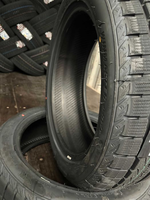Нови Зимни Гуми Arivo ARW 2 225/45R18 95H XL НОВ DOT БОРД 2254518