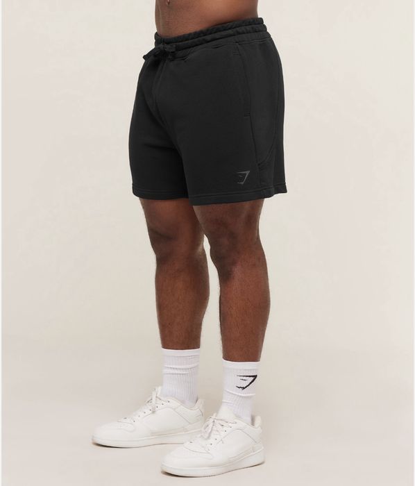 Черные шорты GYMSHARK