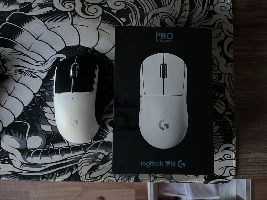 Продам беспроводную мышь для компьютера Logitech SuperLight