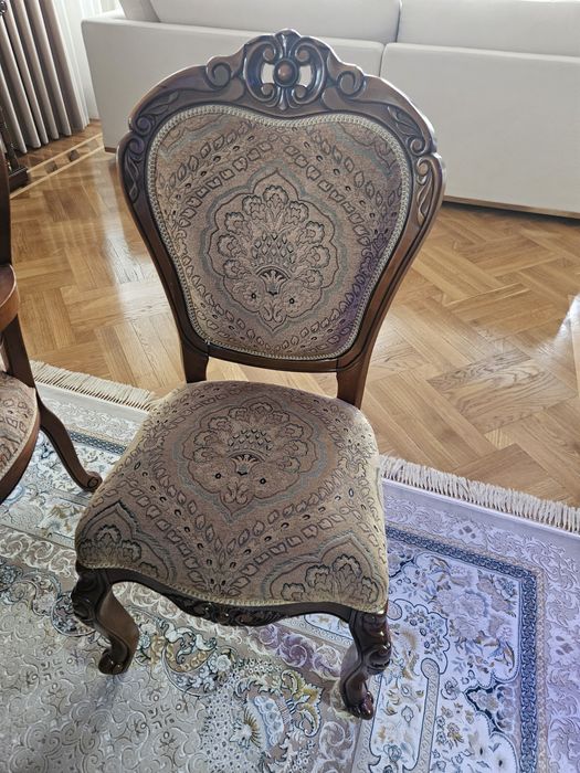 Стол и стулья мебель