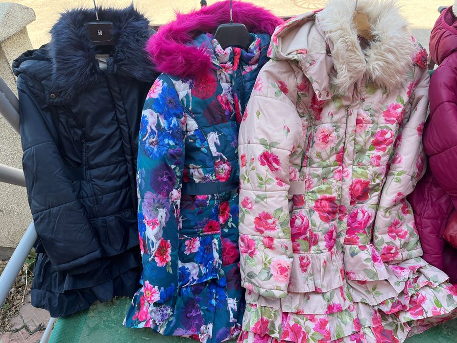 Пуховик Benetton , Monsoon на девочку 5-12 лет