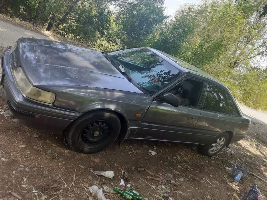 Срочно продаётся машина марка Mazda 626