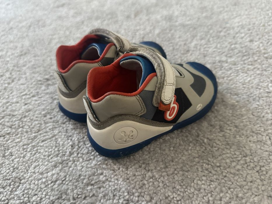 Papuci Biomecanics 19