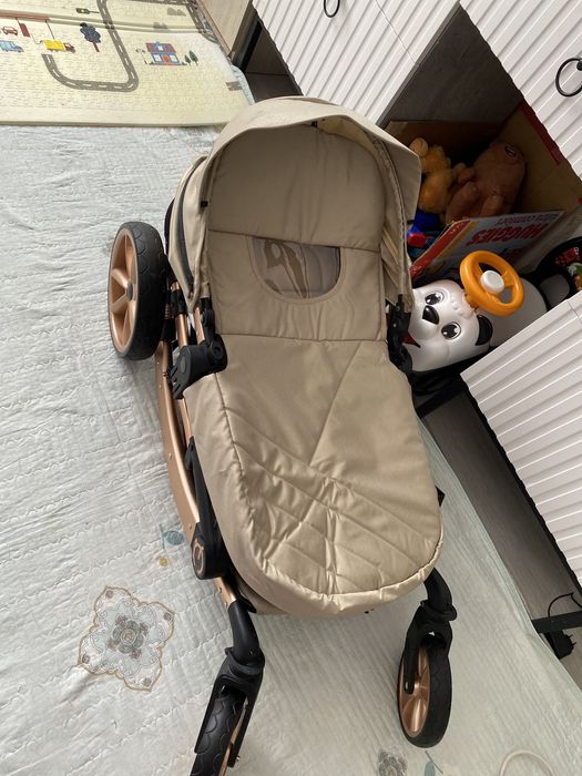 Коляска трансформер почти новый не использовали