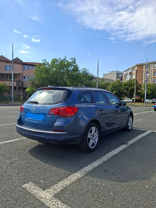 Opel Astra J Sports Tourer, an 2016, 1.6 CDTI, 218.000 km, înmatriculat