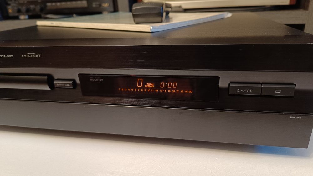 Проигрыватель Yamaha CDX-993 Pro-Bit