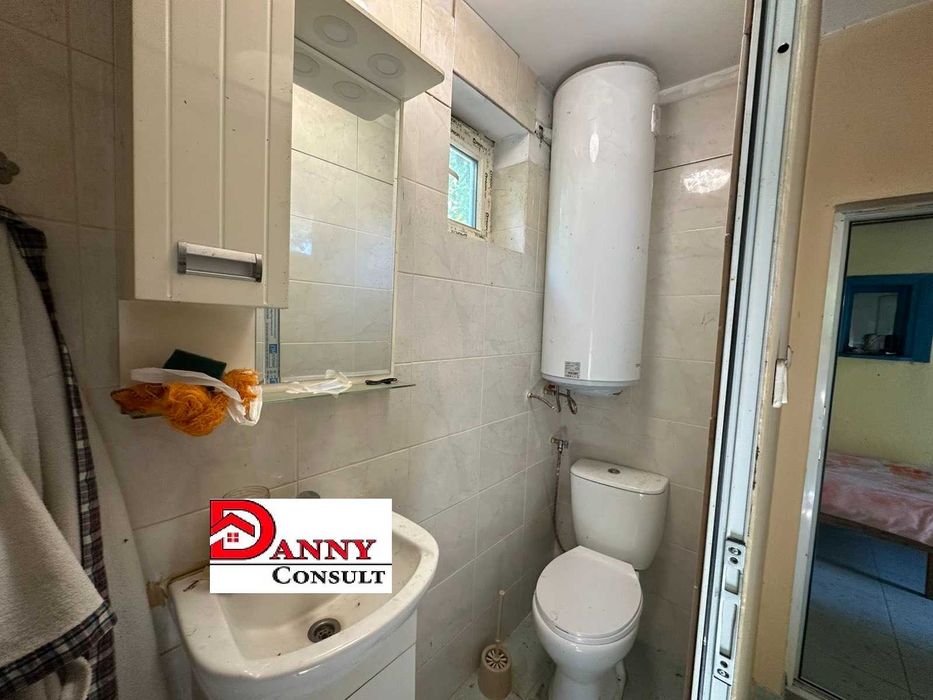 Къща с 1700 кв.м. двор в с. Мусина, обл. Велико Търново