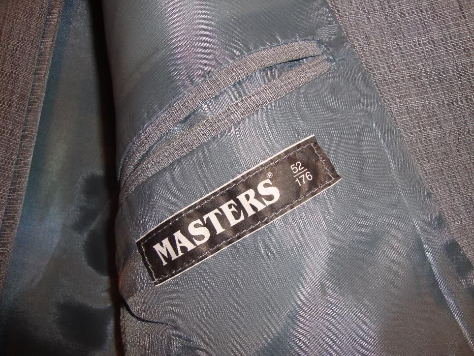 Мъжки сив костюм размер 52