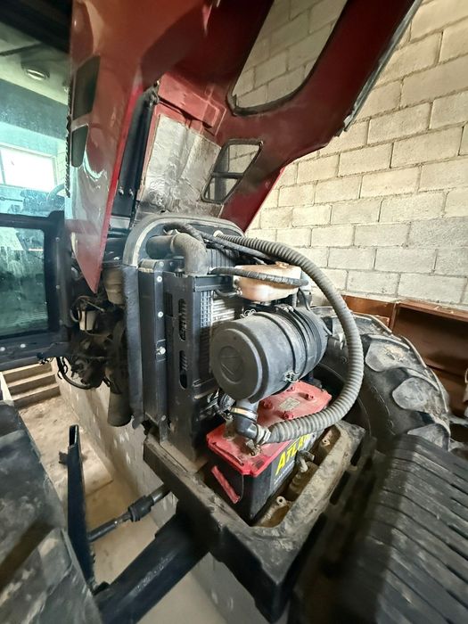 Тумосан 8105 Трактор 2016