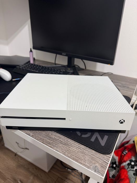 Schimb laptop acer și Xbox one S cu un pc de gaming