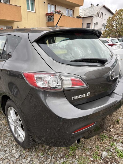 Mazda 3 2010 benzină, 5.000 € — imagine 4