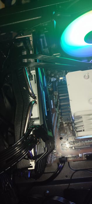 Продам видеокарту rx580