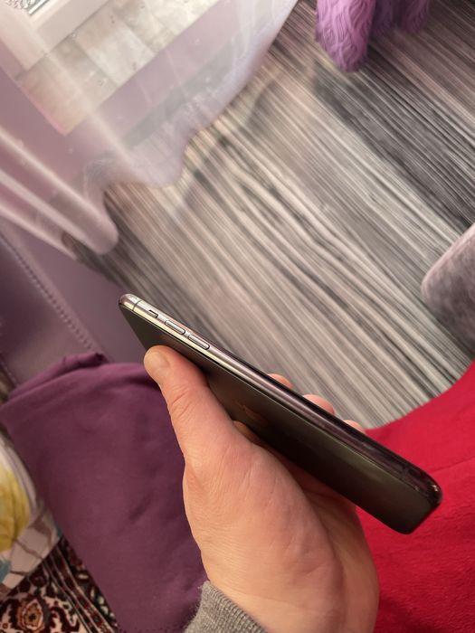 Vand iphone 11 pro max 256gb ca nou!