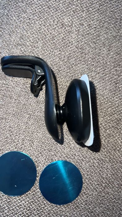 Suport magnetic auto pentru telefon