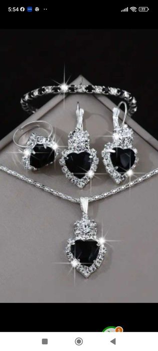 Бижута,плащаш два броя комплекти+ подарък пръстен