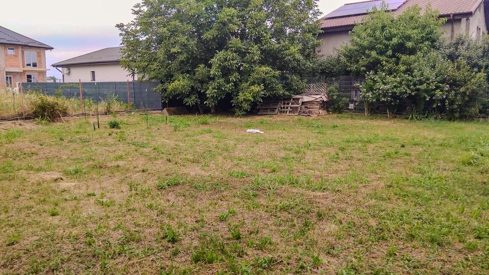 Comuna Berceni - Teren intravilan, împrejmuit, gaz la poarta