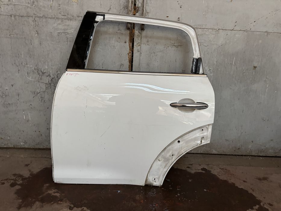 Задна лява врата Mini Countryman