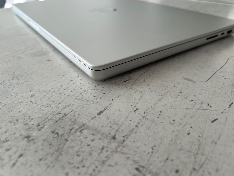 НОВ MacBook Pro 16" M3 MAX 14-CPU, 30-GPU, 36GB RAM, 1TB SSD
