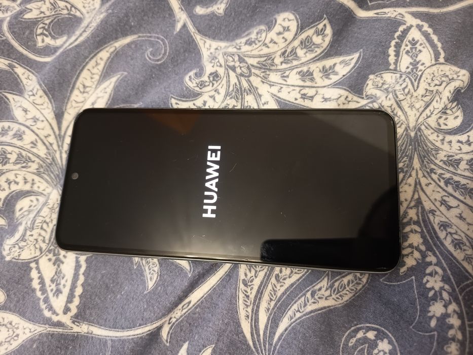 Vând sau schimb Huawei nova 10SE