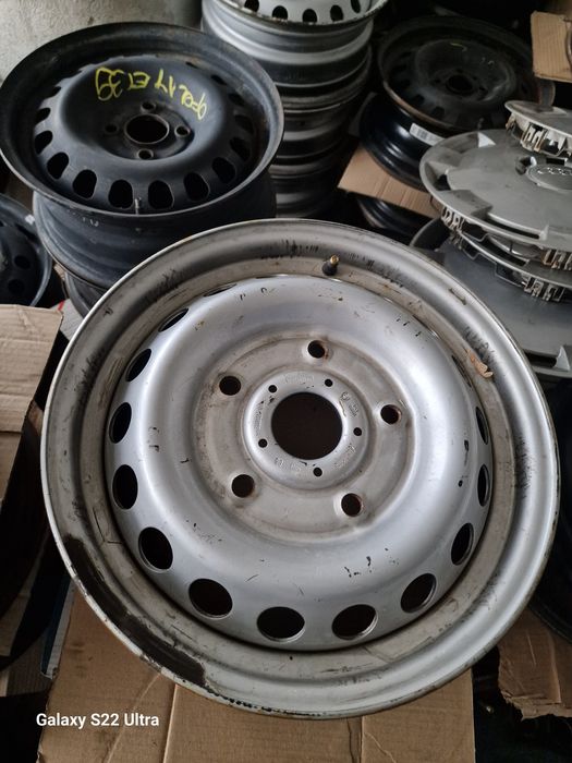 Ford 16 цола джанти за бус Перфектно състояние.. Замъка Ямбол.