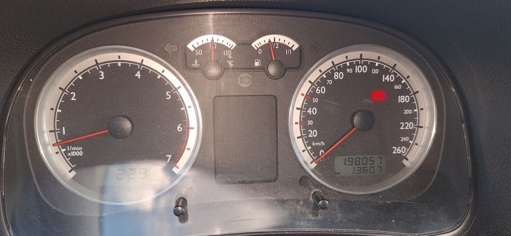 Volkswagen Golf 4 – 1.4 benzină – 2004 – ITP valabil 2027