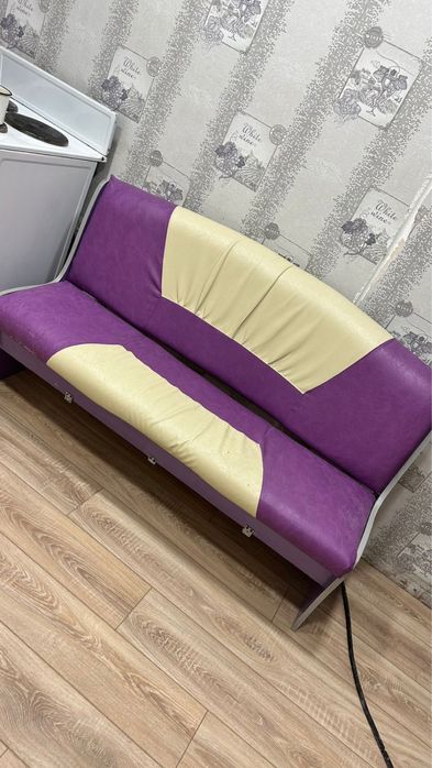 Продам кухонный уголок