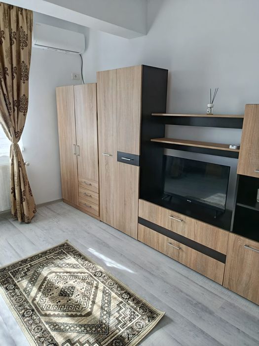 Garsoniera de inchiriat