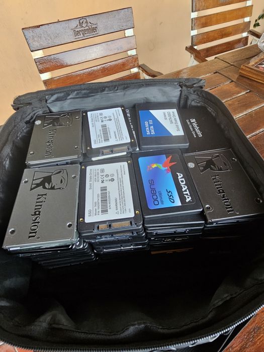 Vand  lot ssd noi