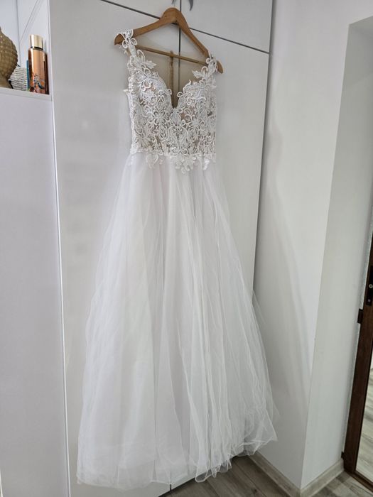 Продавам булчинска рокля