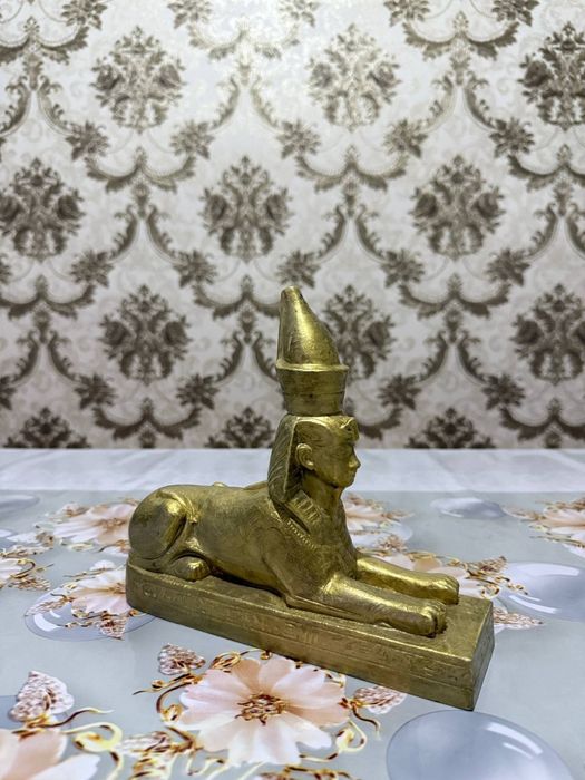Антиквар Сфинкс алюминдан ясалган