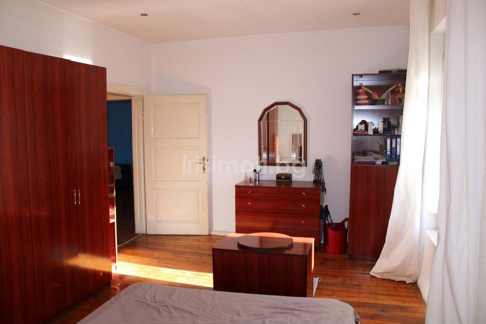 Продава се Четиристаен апартамент в София, Център - 169 кв.м за 1449 €/кв.м - Снимка #11