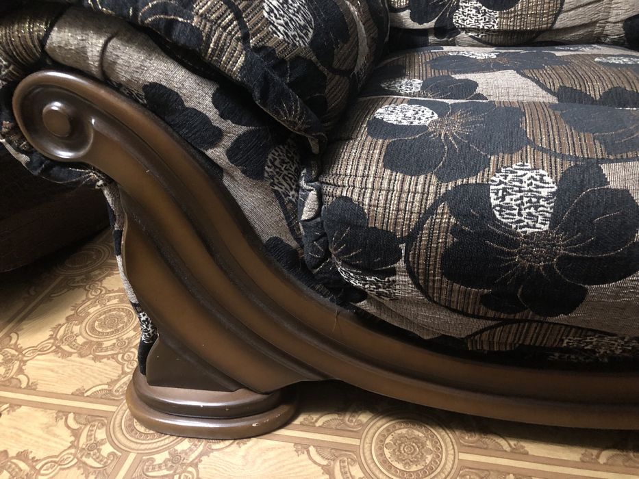 Продам диван с одним креслом
