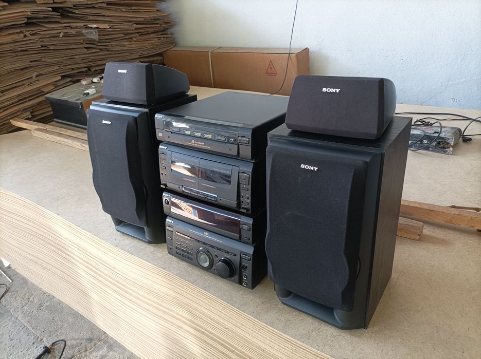 Muzikalni Sentr sony sotiladi