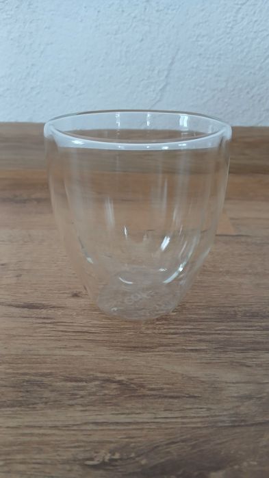 Нови двустенни стъклени чаши за капучино на Shell café