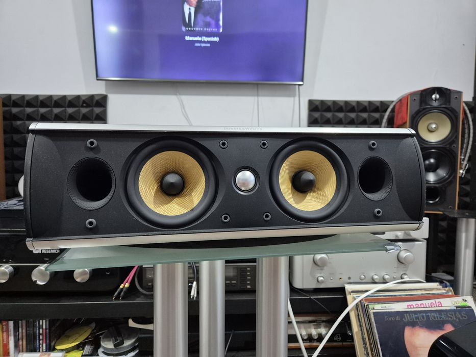 Bowers Wilkins XTC boxa centru