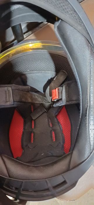 Мотошлем в хорошем состоянии.