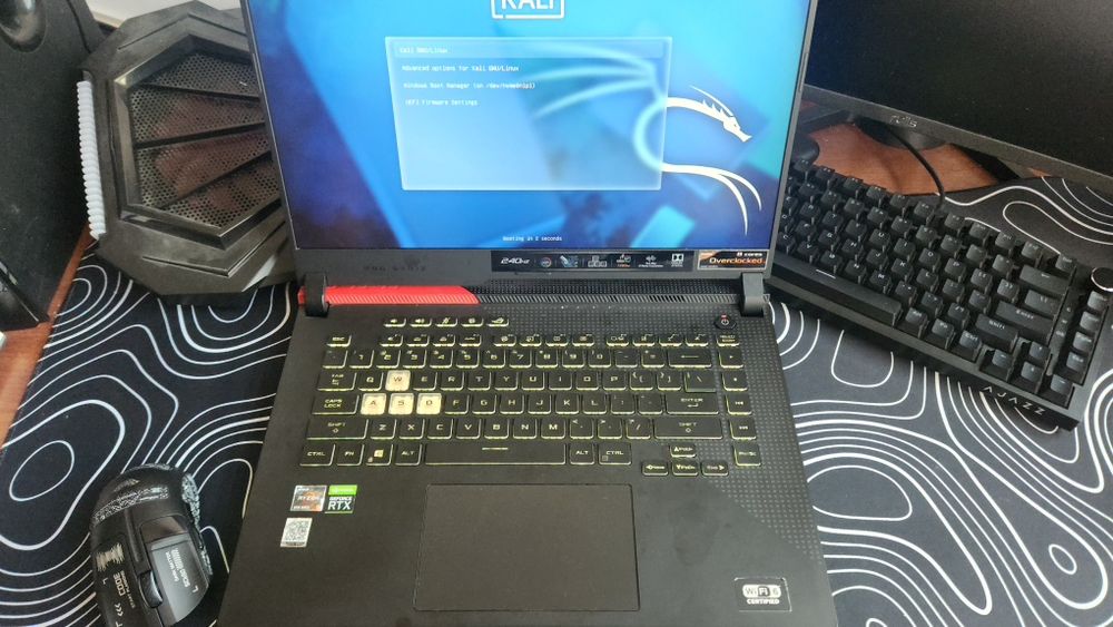 Asus Rog Strix G15 Advantage Edition  noutbook gaming laptop
240hz ekr