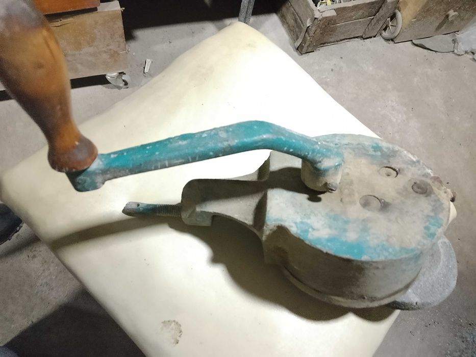 Спец ключь советский в комплекте расточной станок, ручной