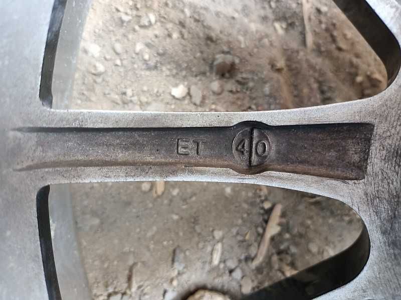 Продам оригинальные легкосплавные диски "WORK"