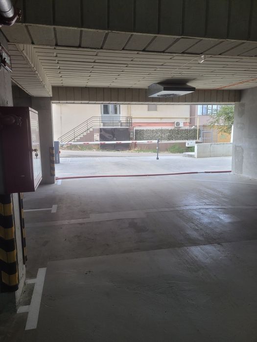 Închiriez loc de parcare subteran în Tomis Nord, Facultatea Ovidius