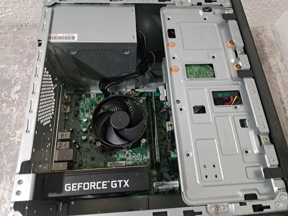Продам игровой фирменный системный блок ACER Aspire Tc-895 (идеал)