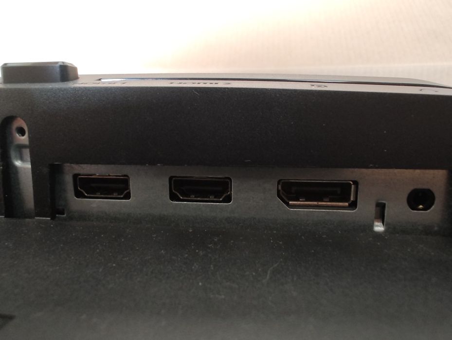 23.8 инча монитор Dell S2421HGF