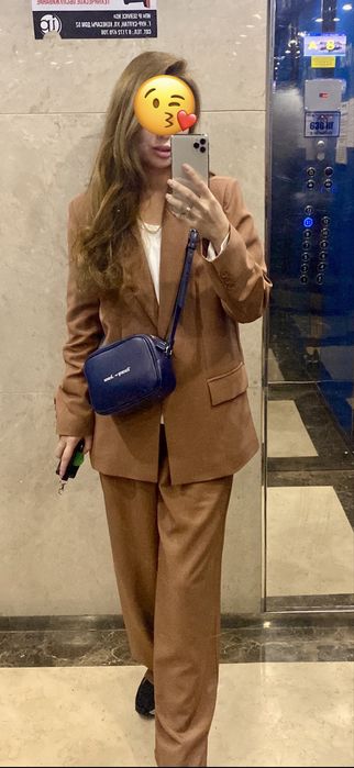 Распродажа женских вещей