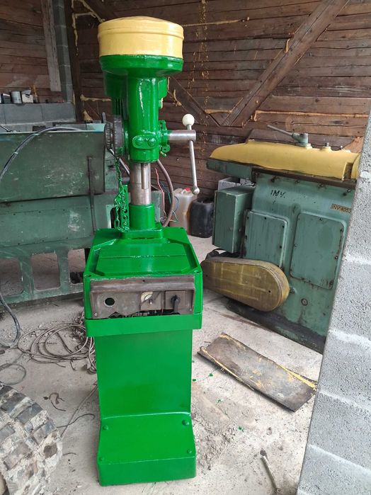 Masina de gaurit cu coloană 380v stare perfecta de funcționare