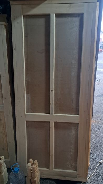 Деривяный  двери