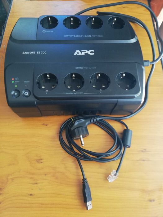 UPS APC ES 700, 405 Watt, 700 VA + cablu date
